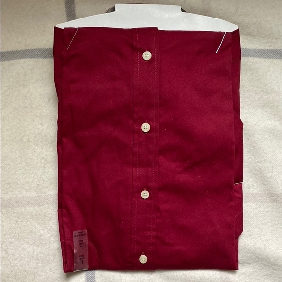 Dockers Burgandy Men's Short Sleeve Dress Shirt Size Large - Picture 4 of 8